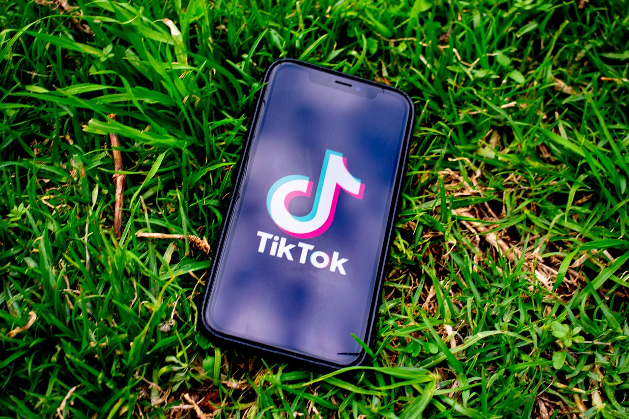 Zadbaj o nagrania TikTok, instagramowe Reelsy, Reelsy na Facebooku a także Shortsy na YouTube