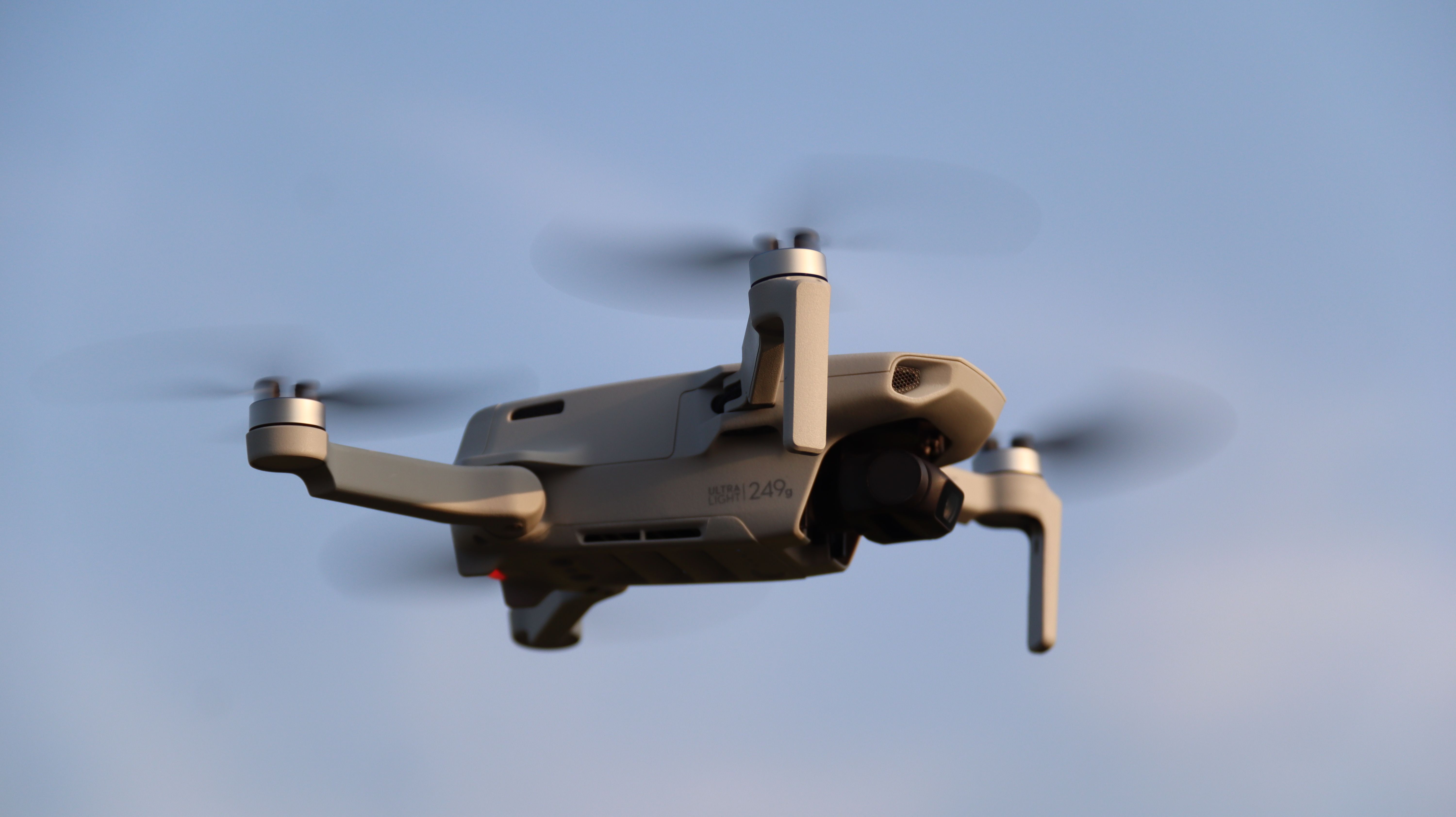 Agencja Kreatywna KB Project 31 Filmowanie dronem w marketingu - kiedy naprawdę ma sens?